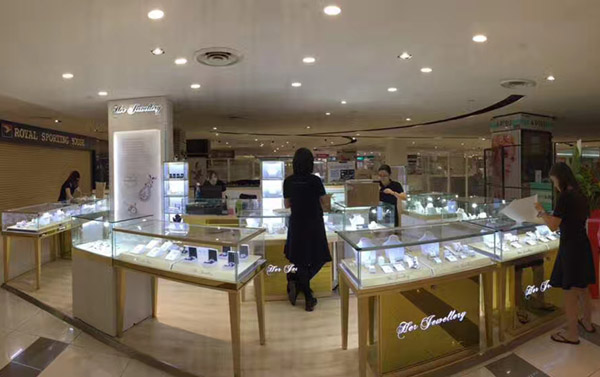 玻璃珠寶展柜設(shè)計(jì),鴻鈦珠寶展柜廠家 玻璃珠寶展柜設(shè)計(jì),鴻鈦珠寶展柜廠家