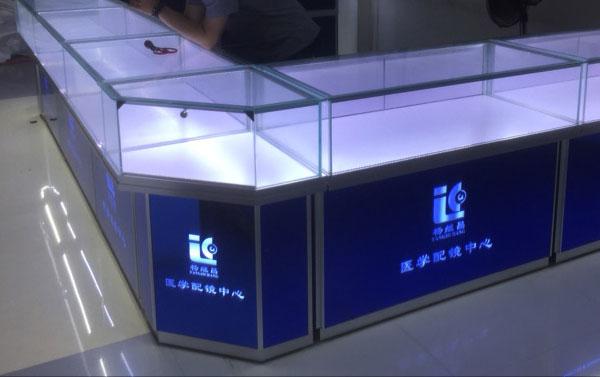 商品展示柜的定價(jià)會(huì)受什么因素的影響？