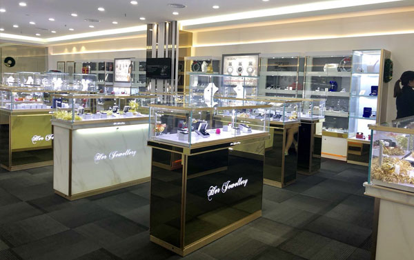 精品手表展示柜臺如何進行維修？透光性怎么樣？