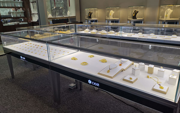 玻璃柜臺展示柜主要有哪些功能？